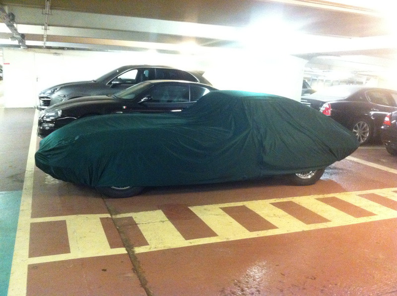 Illustration for article titled The Fantastic Cars of Parking Étoile Foch